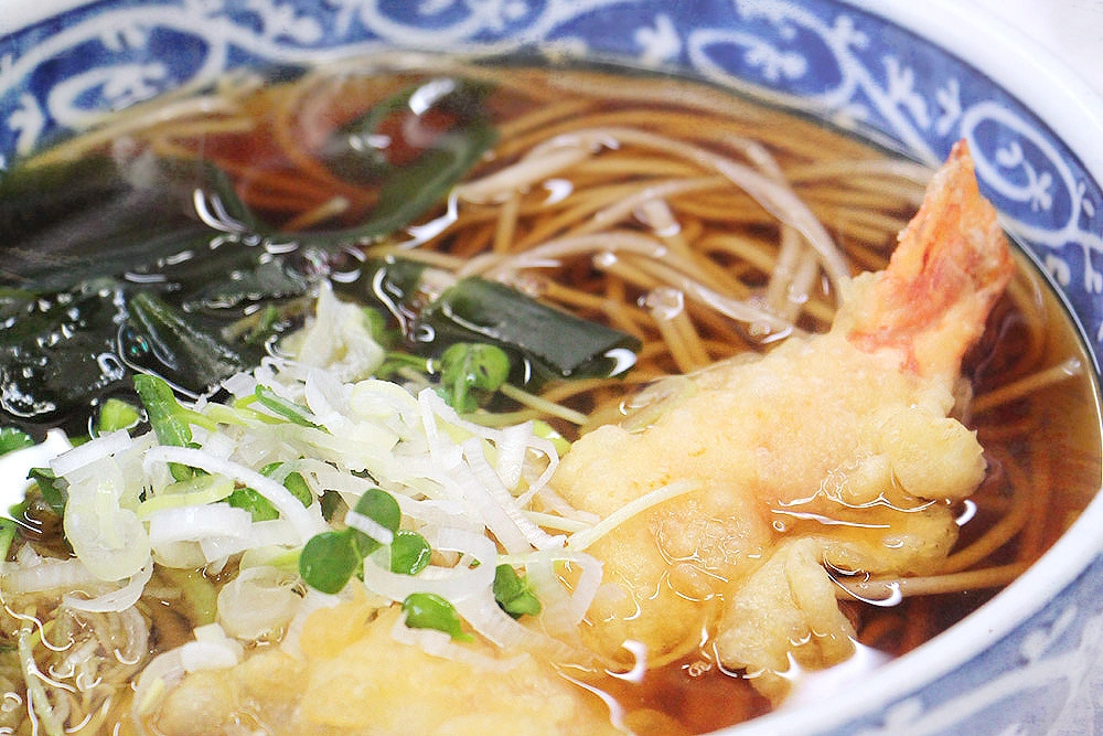 Enjoy good fortune with this New Year’s soba with tempura. — Pictures by CK Lim