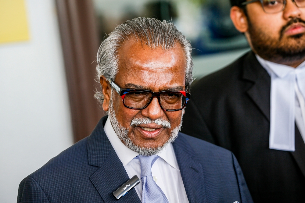 Najib’s lawyer Tan Sri Muhammad Shafee Abdullah had on Monday complained about the contents of the 1MDB documentary to the High Court during the 1MDB trial proceedings, and said his client had instructed him to take legal action against former attorney-general Tan Sri Tommy Thomas and Sarawak Report editor Clare Rewcastle-Brown over their comments in the 1MDB documentary. — Picture by Hari Anggara.