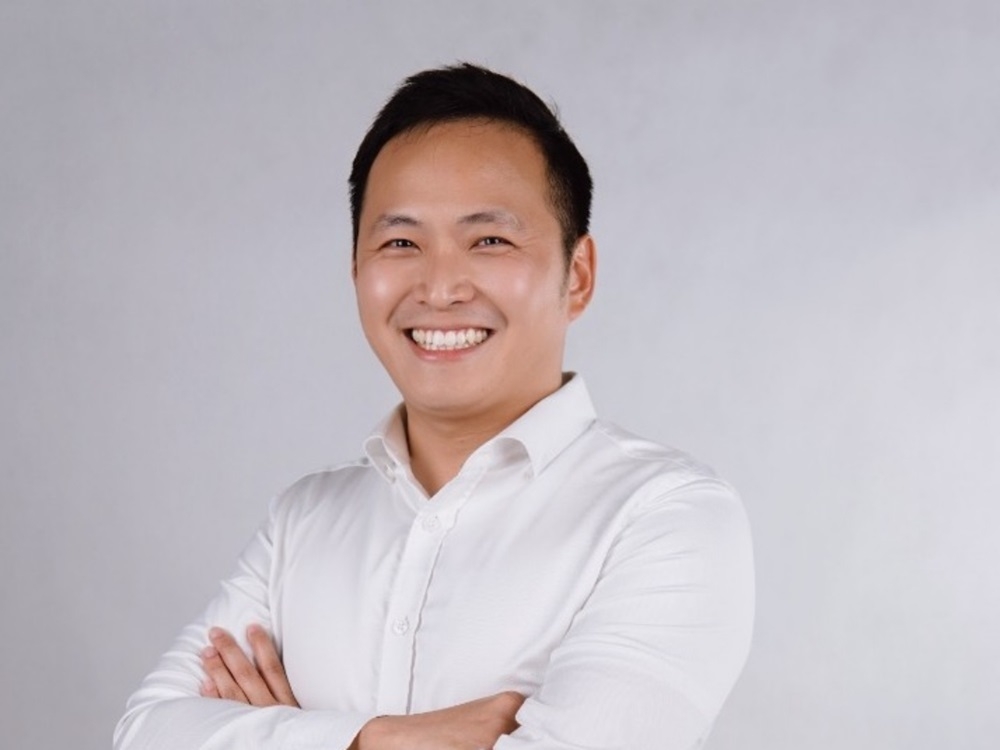 Michael Kong, who is the special assistant to Stampin MP and DAP Sarawak chairman Chong Chieng Jen, said Kuching South mayor Datuk Wee Hong Seng’s remark about the state elected representatives from the party not contributing financially to maintaining roads and drains in their areas was ‘unfair’. — Borneo Post pic