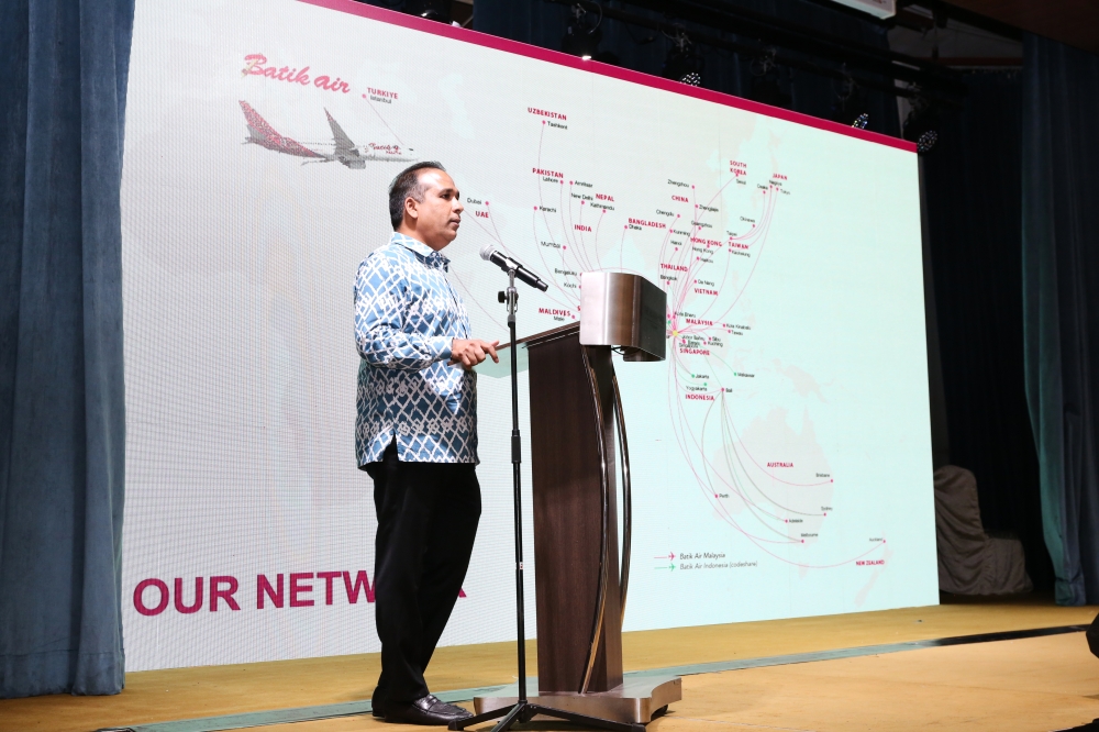 Batik Air Group Strategy Director Datuk Chandran Rama Muthy said the airline will support and sustain the rise of umrah travel. — Picture courtesy of Batik Air