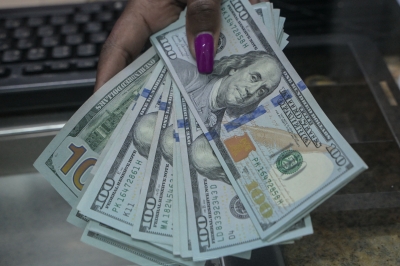 US dollar loses ground as Fed cut bets rise; yuan slides after PBOC - Vimarsana News
