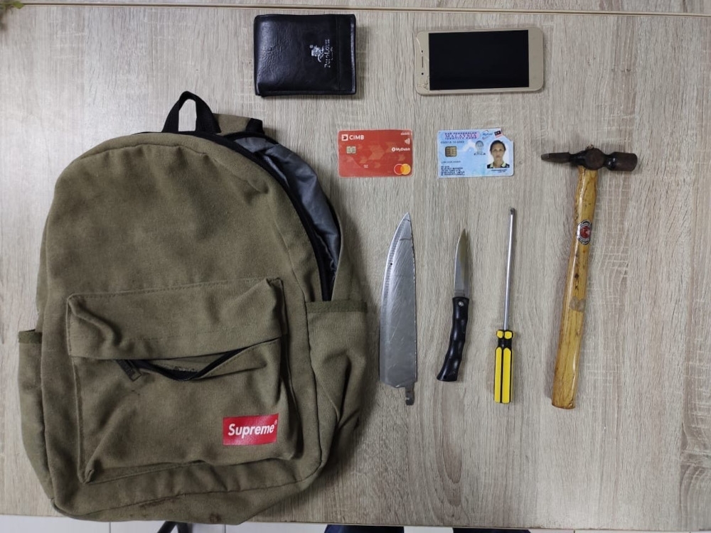 Among the items were seized by police from the suspects. — Borneo Post pic 