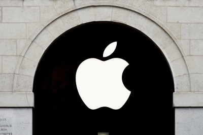 Apple loosens grip on iPhone apps — with a catch - Vimarsana News