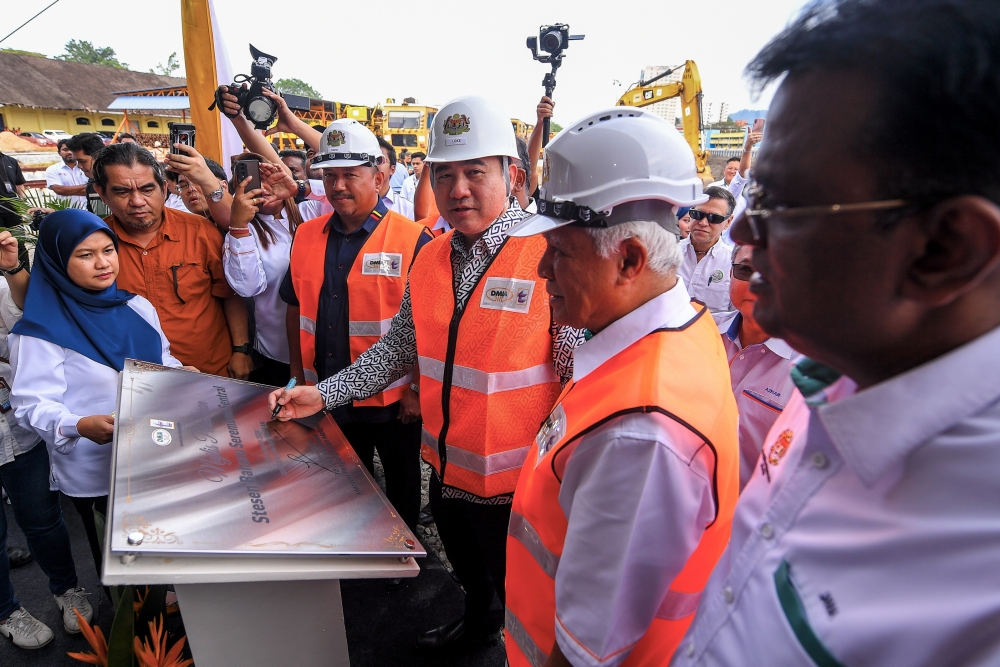 Transport Minister Anthony Loke launches the Seremban Sentral Station construction project, January 19, 2024. ― Bernama pic