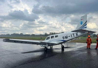 Civil Aviation Authority: Training aircraft’s front tyre comes off during landing at Melaka International Airport, no injuries reported 