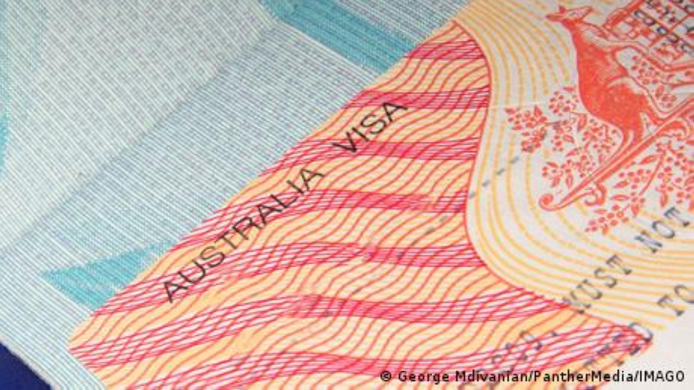 Created to encourage investment, many schemes became vehicles for corruption and organised crime. — DW pic