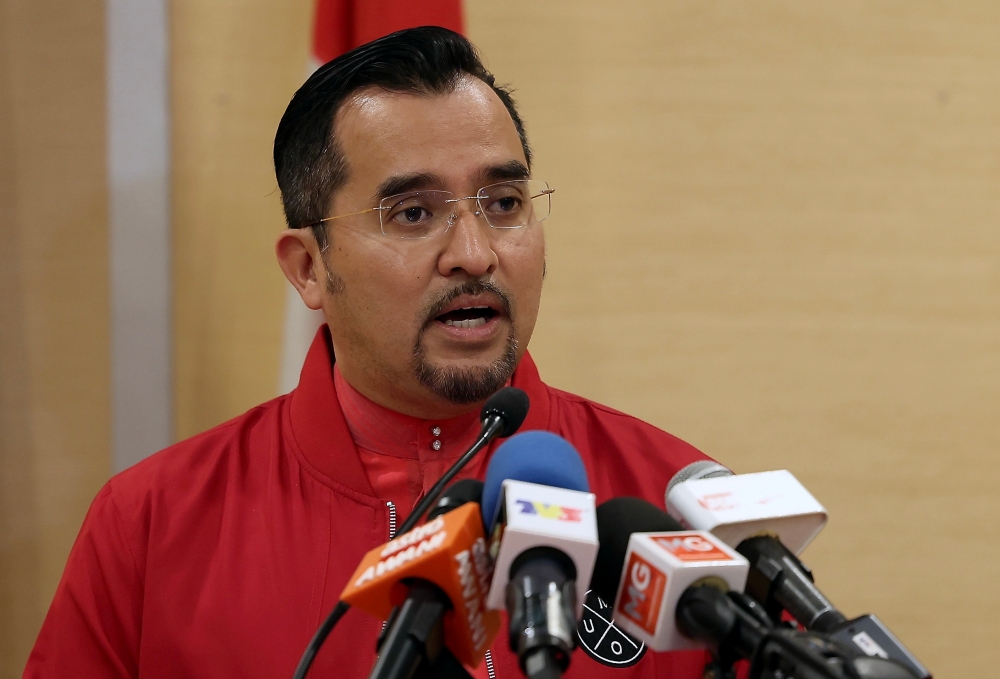Umno secretary-general Datuk Asyraf Wajdi Dusuki speaks to the media after the Umno Supreme Council in Kuala Lumpur, January 26, 2024. — Bernama pic