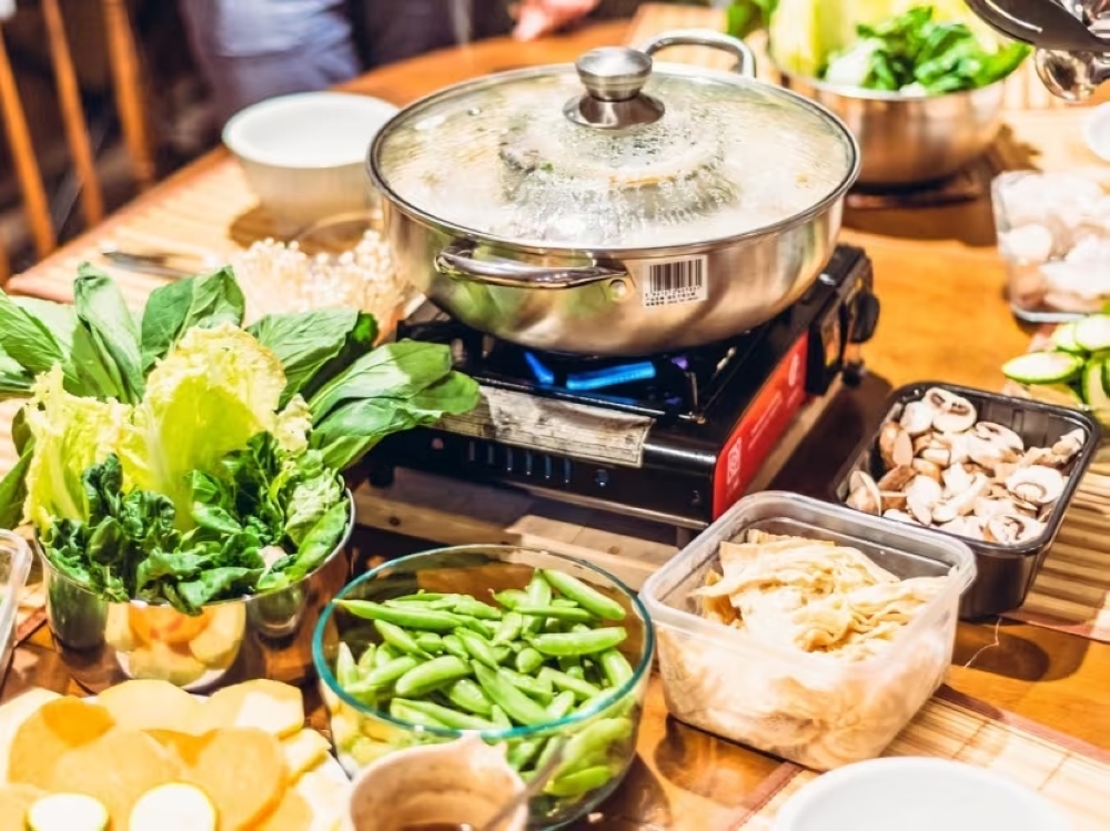 Taking more leafy vegetables is a better choice for health's sake. — Pixabay pic via TODAY