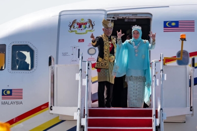 Al-Sultan Abdullah, Tunku Azizah express appreciation to the people for supporting their reign