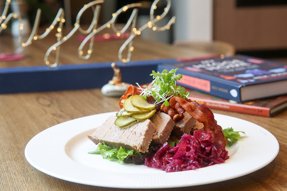 Pork Liver Pate smørrebrød is generous with thick slices of homemade pork liver pate topped with marinated red cabbage and crispy bacon strips