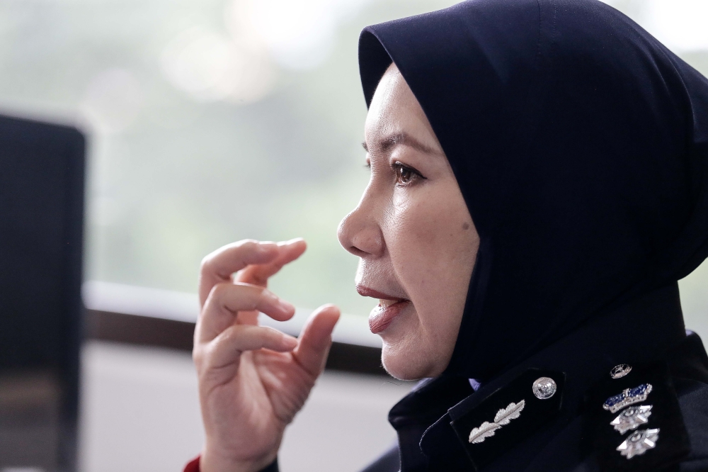 Bukit Aman’s Sexual, Women and Child Investigation Division’s (D11) principal assistant director Assistant Commissioner of Police Siti Kamsiah Hassan said the biggest obstacles facing her division include training of the small team of police officers dedicated to fighting online sexual crimes against children. 