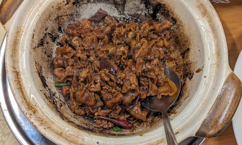 Braised Homemade Beancurd with Petola (luffa) is a signature dish in Great China Restaurant.