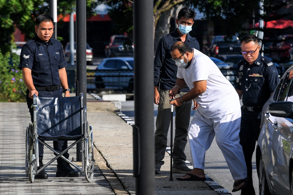 Muzzamil Soliheen Musa, 47, was accused of deceiving a 53-year-old man into handing over a sum of RM115,030 at his agency in Nilai between January 23 and January 30, 2023. — Bernama pic 