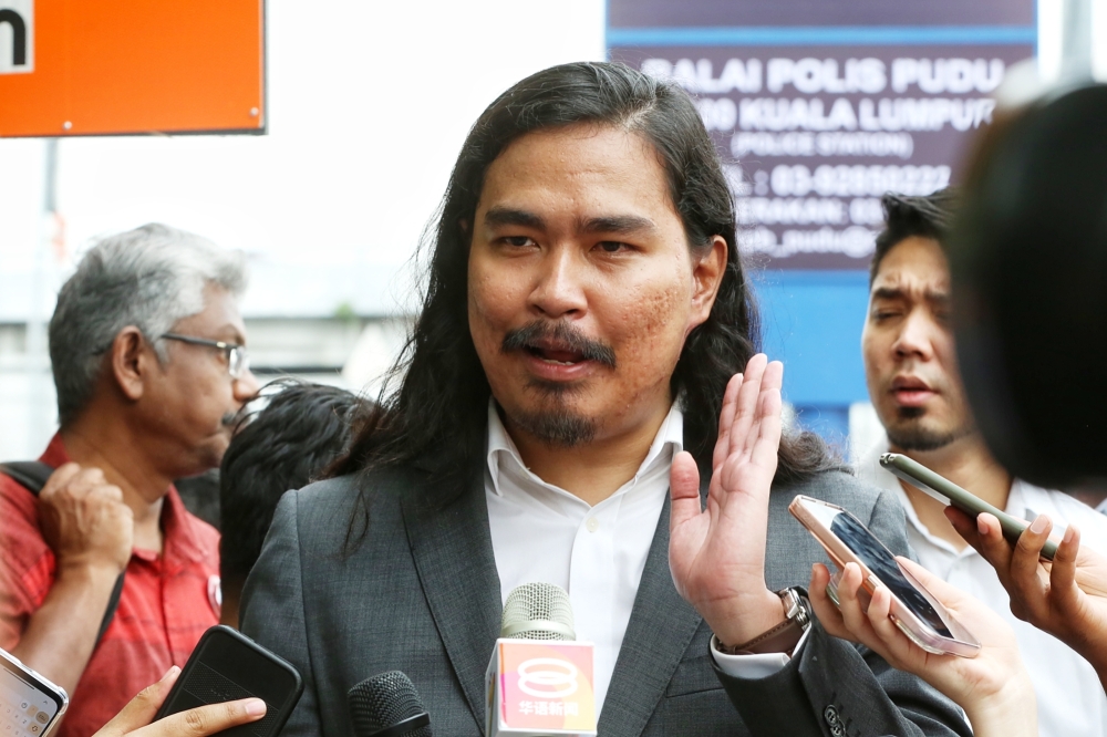 Lawyers for Liberty director Zaid Malek said in a statement this is because the 1MDB corruption scandal was a global news event that involved corrupt transactions in multiple countries. — Picture by Choo Choy May