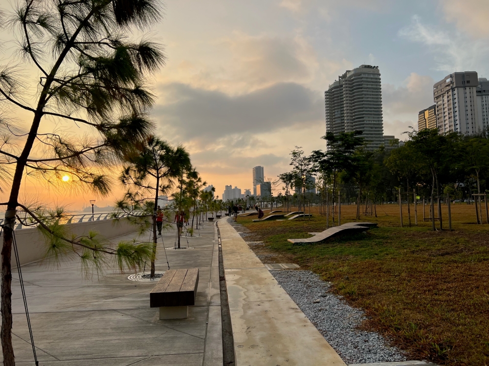 Phase One of Gurney Bay, Penang is now open to the public. — Picture by Opalyn Mok