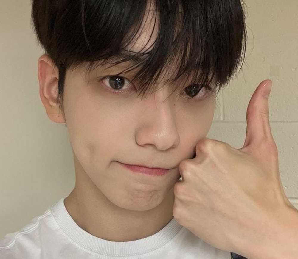 The Seoul Children's Hospital thanked Kpop singer Soobin for donating RM350,000 to the hospital. — Photo via Instagram/ official_soobin