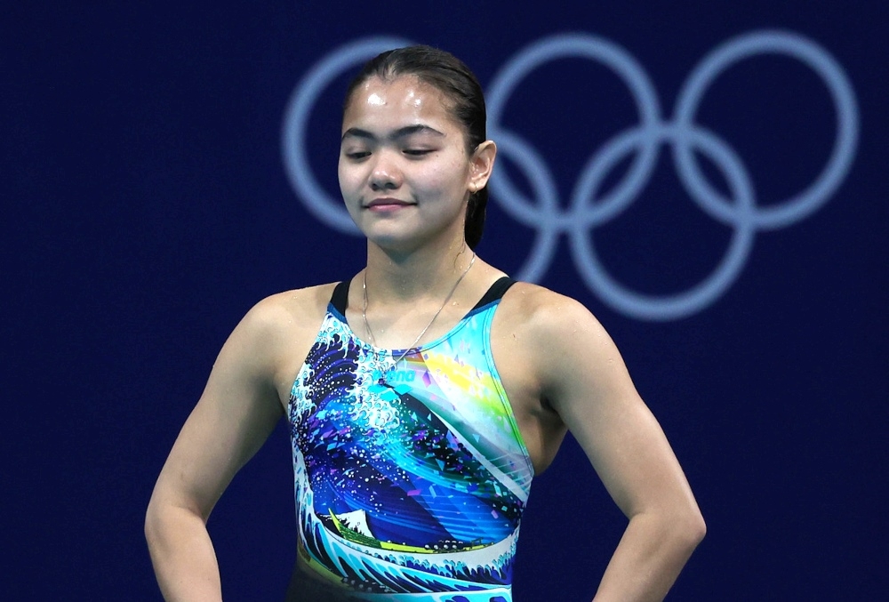 A triceps injury suffered by national elite diver Nur Dhabitah Sabri dashed her hopes of securing a slot for the 2024 Paris Olympic Games alongside Datuk Pandelela Rinong. ― Bernama pic