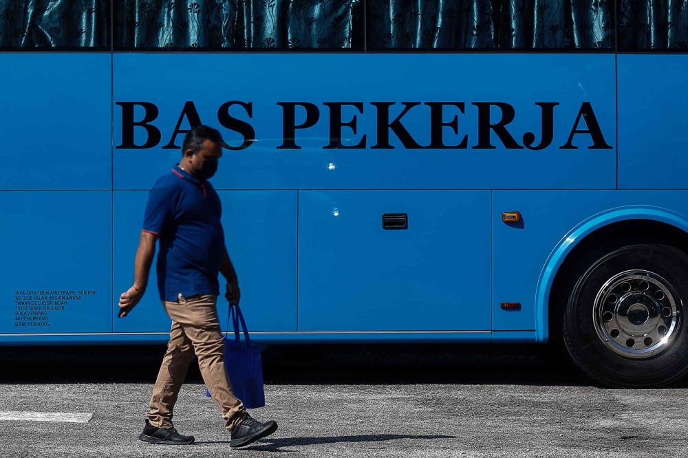 Several hundred Bangladeshis left stranded in Pengerang, Johor, in the case that renewed calls to clamp down migrant recruitment fraud have settled for far less than the RM2 million in unpaid wages they had sought. — Picture by Sayuti Zainudin