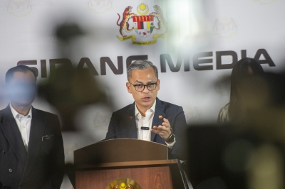 Communications minister: Madani Rakyat programme to be held in six states - Vimarsana News