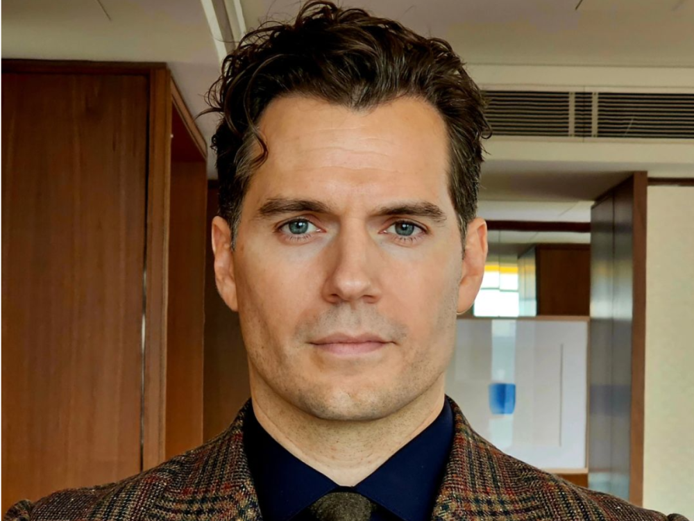 Cavill argues that it's better to just use 'human imagination' when it comes to sex scenes. — Picture via Instagram/ Henry Cavill