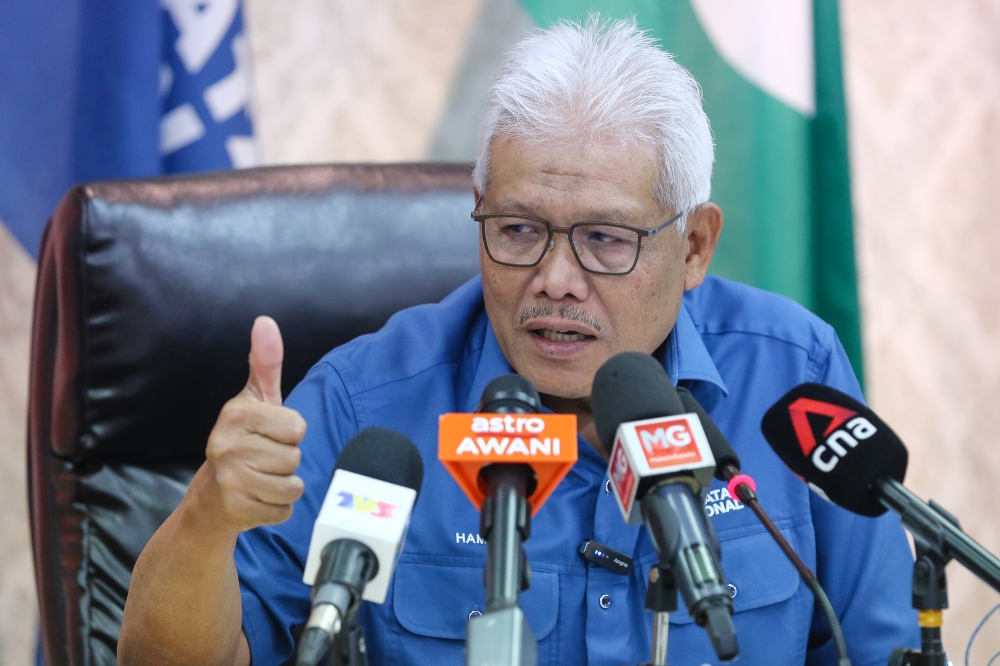 Perikatan Nasional (PN) secretary-general Datuk Seri Hamzah Zainudin said the announcement was to allow the portfolio chairmen time to prepare topics to be raised at the parliamentary meeting starting at the end of this month. — Picture by Yusof Mat Isa
