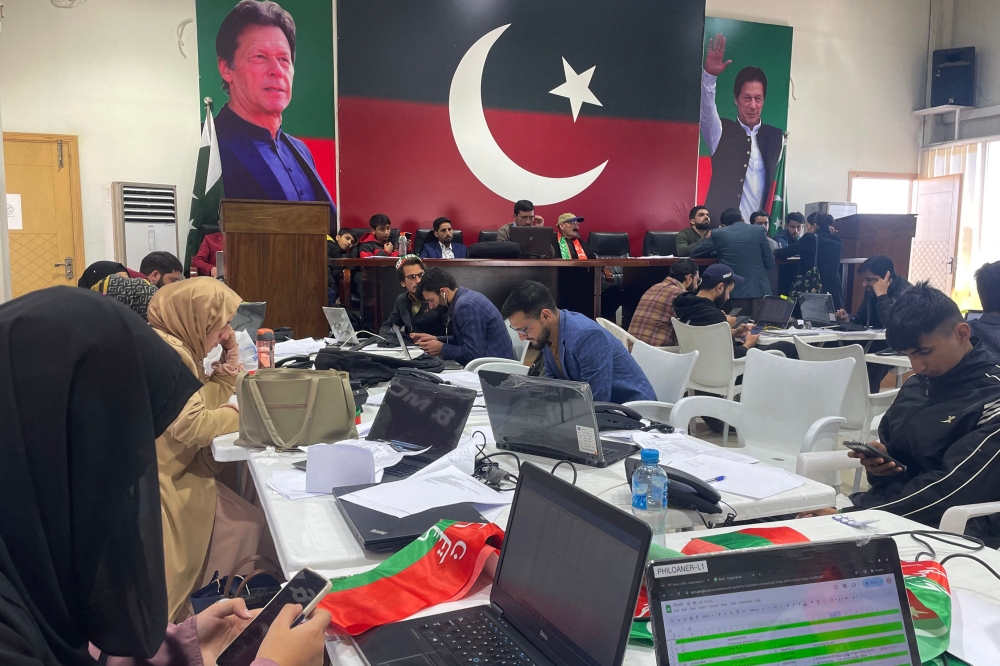 The central election monitoring cell of Pakistan Tehreek-e-Insaf (PTI) at the party office in Islamabad on February 8, 2024. — AFP pic