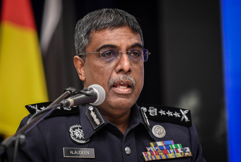 Kuala Lumpur police chief Datuk Allaudeen Abdul Majid in a statement tonight said that Nik Elin Zurina had filed three police reports after she received several death threats on her social media platforms.  — Bernama pic