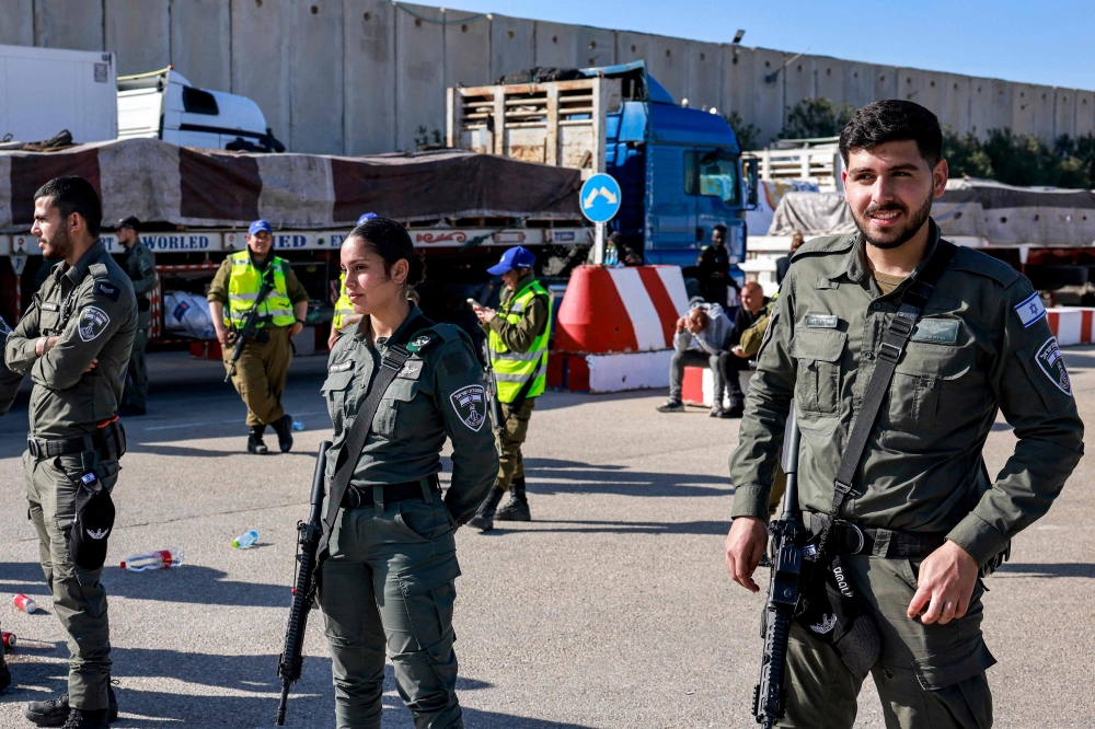 The main United Nations agency providing aid to Palestinians in Gaza is facing growing administrative hurdles from Israel, with a shipment amounting to a month’s supply of food blocked in port, the agency’s chief said. — AFP pic