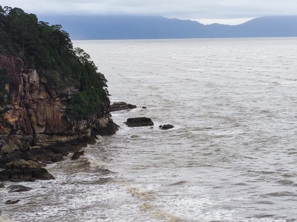 An aerial view of the area where the sea stack had collapsed. — Picture via Facebook/Borneo Adventure