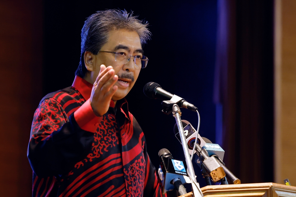 Plantation and Commodities Minister Datuk Seri Johari Abdul Ghani said the technical committee would ensure that Malaysian companies in the sector will be able to conduct their business and export without any restrictions by foreign countries. — Bernama pic 