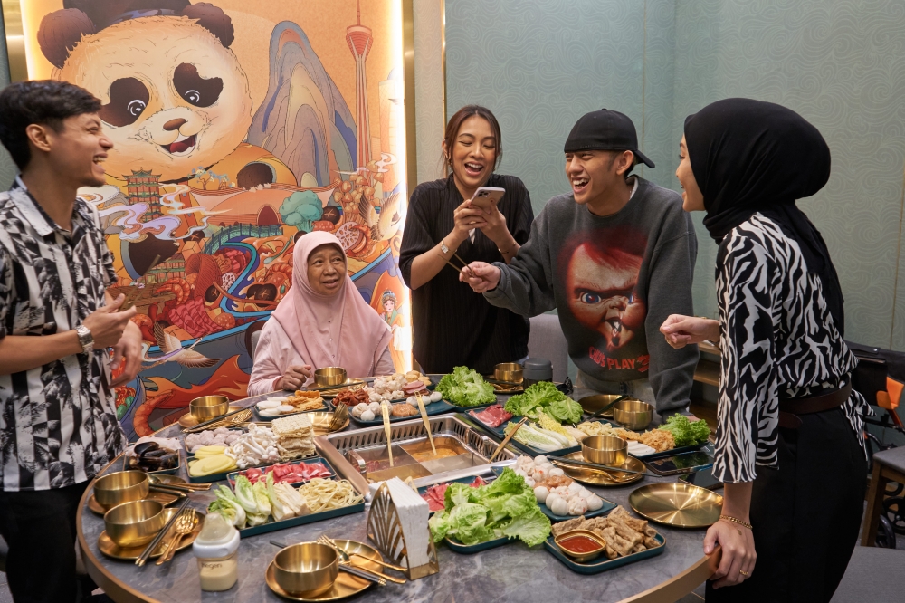 Supamala Hotpot in Sunway Pyramid is committed to bring in authentic Szechuan culinary delights while upholding halal standards. — Picture courtesy of Supamala Hotpot. 