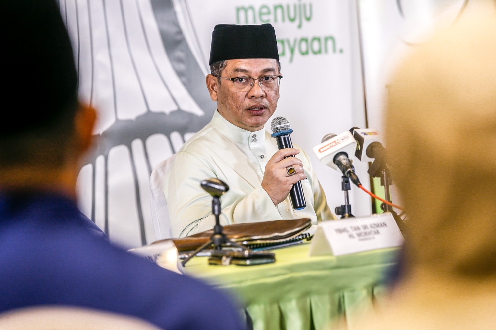 Minister in the Prime Minister’s Department (Religious Affairs) Datuk Dr Mohd Na’im Mokhtar said the engagement session is being conducted by the Legal Division of the Department of Islamic Development Malaysia (Jakim). — Picture by Hari Anggara