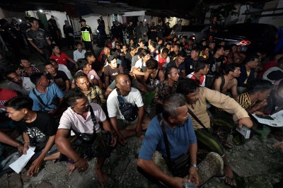 Immigration Dept raids illegal settlement in Setia Alam, arrest 132 undocumented migrants