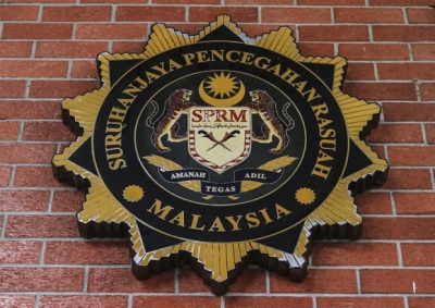 Lives at stake when bank accounts frozen too long, ex-MACC chief reminds investigators - Vimarsana News