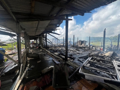 Fire guts Ng Tutus longhouse in Sibu, seven families made homeless