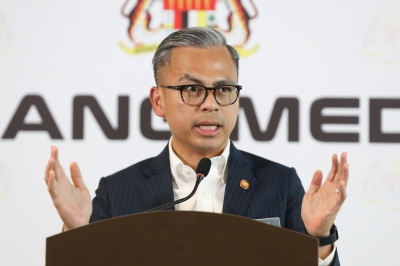 Raising the OPR to strengthen the ringgit is not a good move, says Fahmi - Vimarsana News