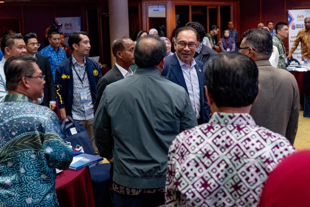 Prime Minister Datuk Seri Anwar Ibrahim said that the service sector spearheaded the investment inflow, contributing 51.1 per cent of the total, followed by manufacturing with RM152.0 billion (46.1 per cent), and the primary industries with RM9.1 billion (2.8 per cent). — Picture from Facebook/Anwar Ibrahim   