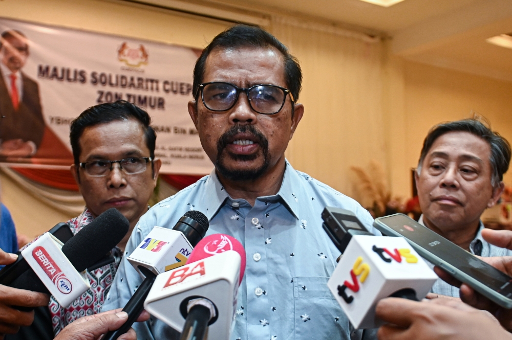 Expressing his gratitude to the government for the initiative, Cuepacs president Datuk Adnan Mat. also reminded civil servants to be prudent in their spending and prioritise necessities. — Bernama pic 