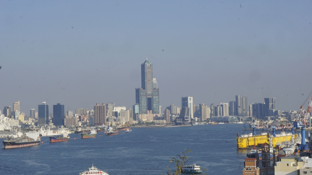  A breathtaking view from the Kaohsiung Lighthouse in Cijin where you can take in the view of Kaohsiung city centre and the Taiwan Strait. — Picture by Arif Zikri 
