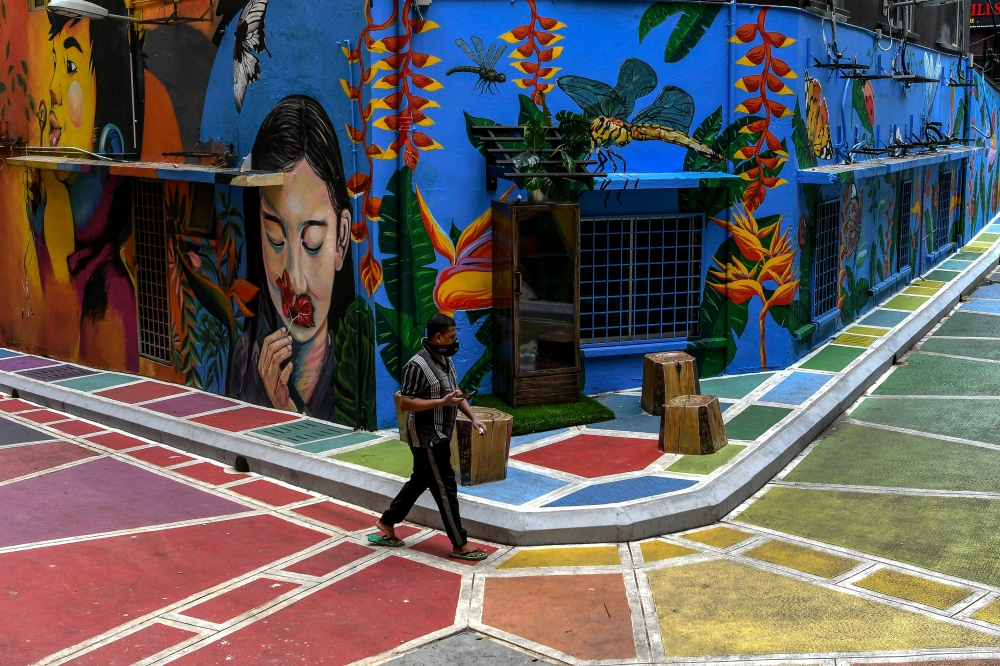 The 500-meter stretch Jalan Alor at Bukit Bintang, among the popular tourist attractions in the federal capital, has nothing much to offer during the day. — Bernama pic