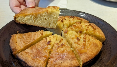 Find crab cakes, shrimp and grits and the city's best cornbread in Plaza Damas 3's Bistro Eatz - Vimarsana News