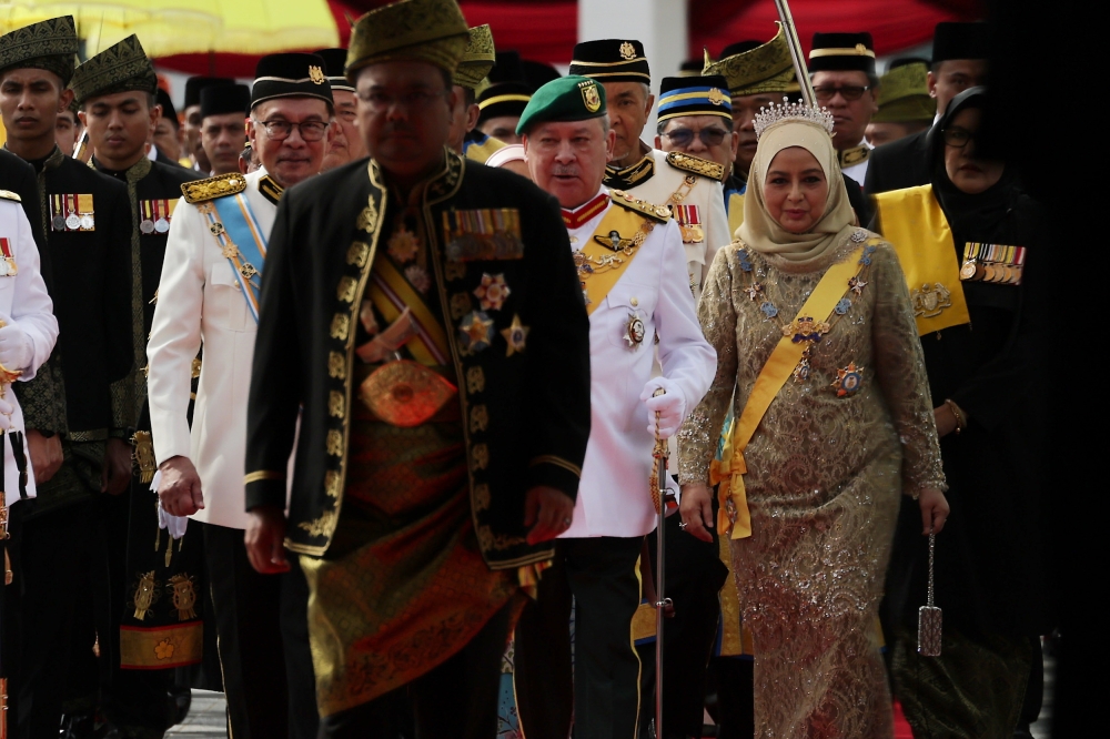 His Majesty Sultan Ibrahim, King of Malaysia and Her Majesty Raja Zarith Sofiah, Queen of Malaysia, attend the opening of the First Meeting of the Third Session of the 15th Parliament in Parliament House, today. Also present is Prime Minister Datuk Seri Anwar Ibrahim, February 26, 2024. — Bernama pic 