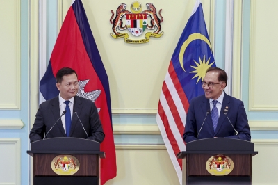 PM Anwar: Malaysia, Cambodia agree to accelerate review of bilateral cooperation in crucial sectors - Vimarsana News