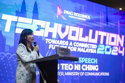 Communications Ministry to seek solutions to enhance protection for creative industry talents, says deputy minister - Vimarsana News
