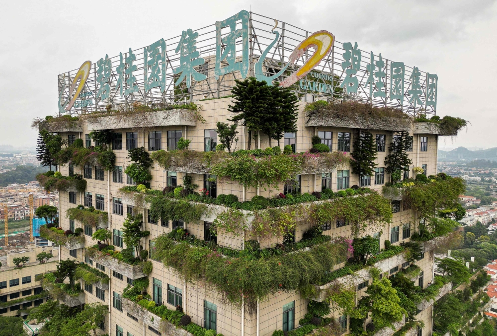 Country Garden has incurred debts estimated in June at 1.36 trillion yuan (US$191 billion). ― AFP pic