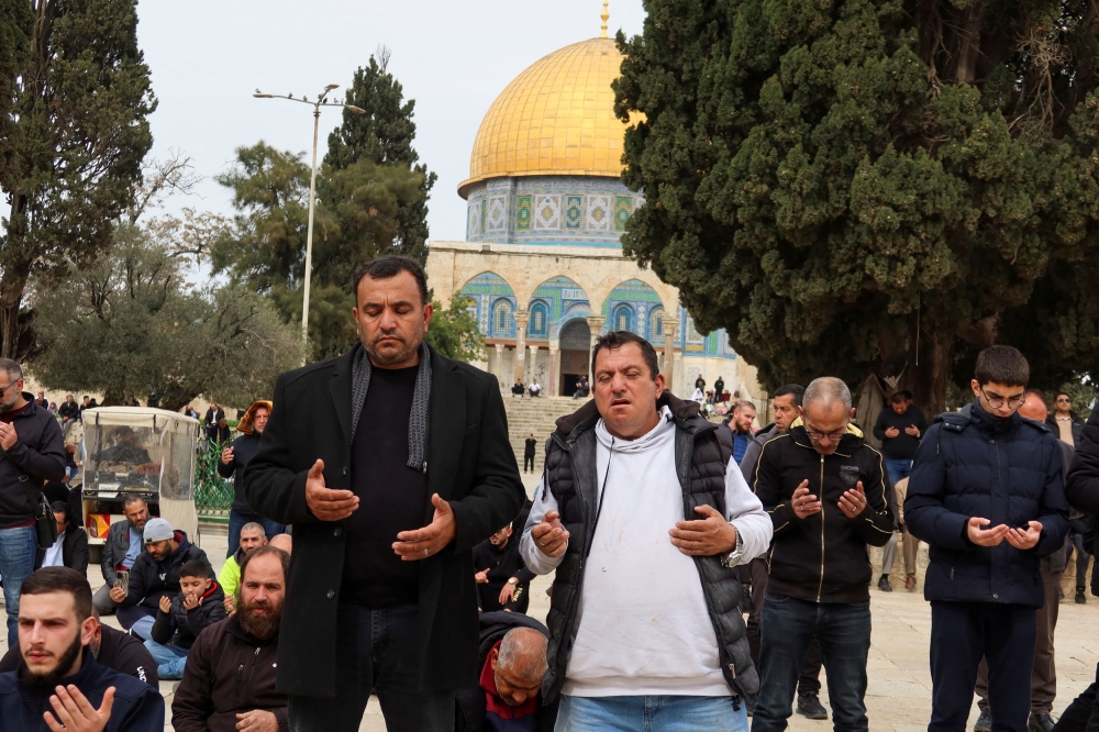 The United States yesterday urged Israel to allow Muslims to worship at the Al-Aqsa mosque compound in Jerusalem during Ramadan, after a far-right minister proposed barring Palestinians from the occupied West Bank from praying there. — Reuters pic