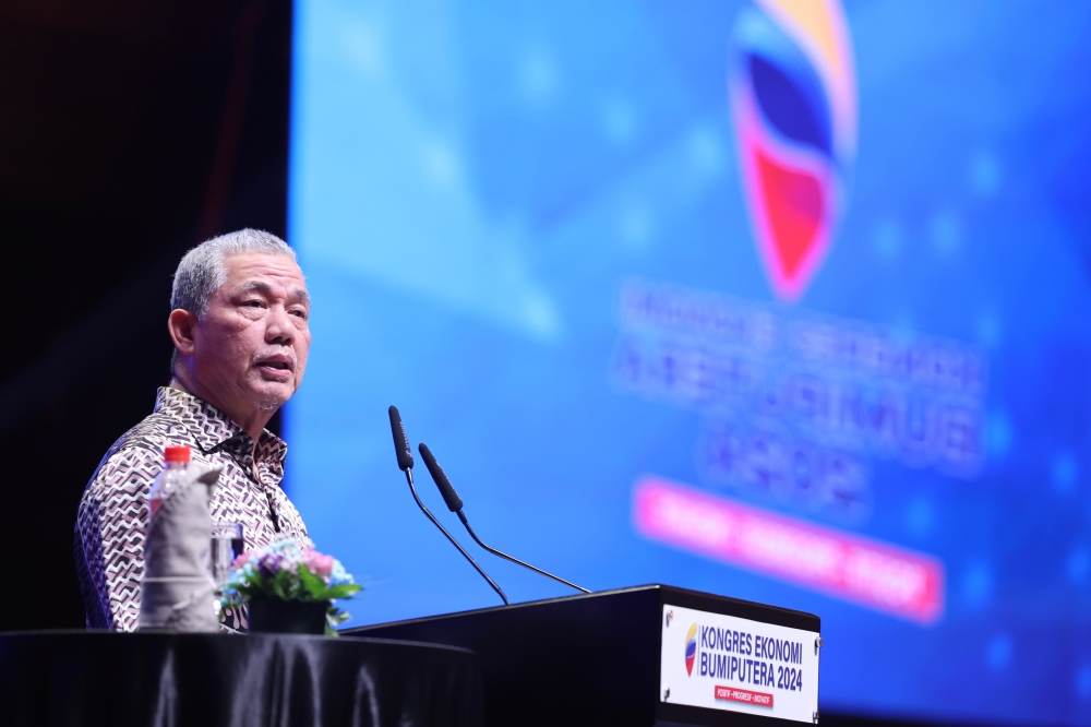 Deputy Prime Minister Datuk Seri Fadillah Yusof said the government expects more job opportunities, business potential and investment to be created for the benefit of the people and the country through the implementation of NEEAP 2.0. — Bernama pic