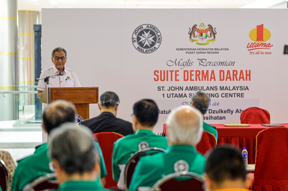 Health Minister Datuk Seri Dzulkefly Ahmad said Malaysia still requires at least 2,000 bags of blood on average every day to ensure an adequate supply to face any potential future challenges. — Bernama pic