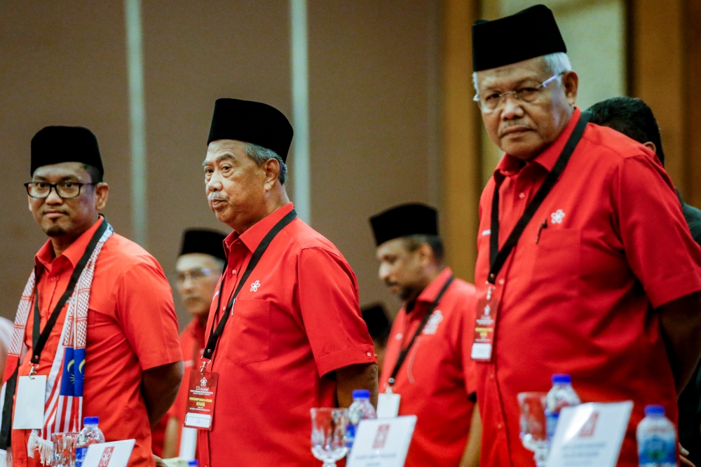 Parti Pribumi Bersatu Malaysia president Tan Sri Muhyiddin Yassin (centre) is seen with other Bersatu leaders during the Bersatu Special General Assembly at the Ideal Convention Centre in Selayang March 2, 2024. — Picture by Hari Anggara