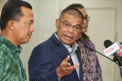 Home minister: Let police investigate PAS member’s remarks against Abang Jo